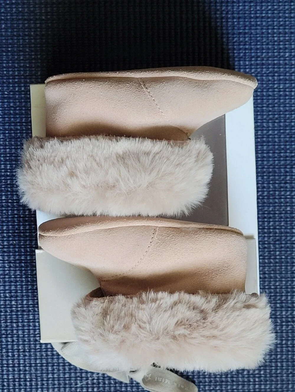 Baby Faux-Fur Trim Booties -size 1.5(3.8